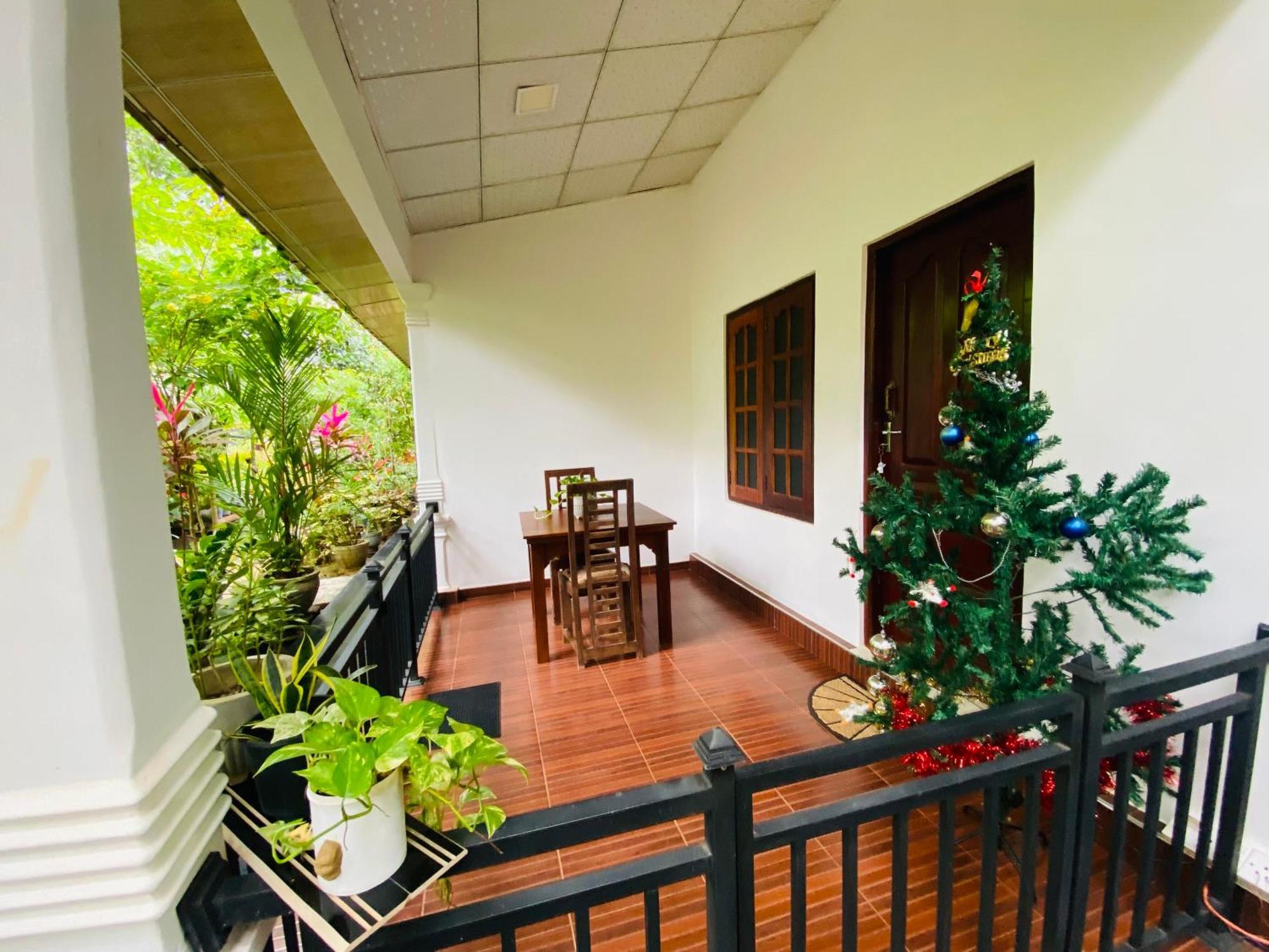 Priyavimana Resort Habarana Extérieur photo